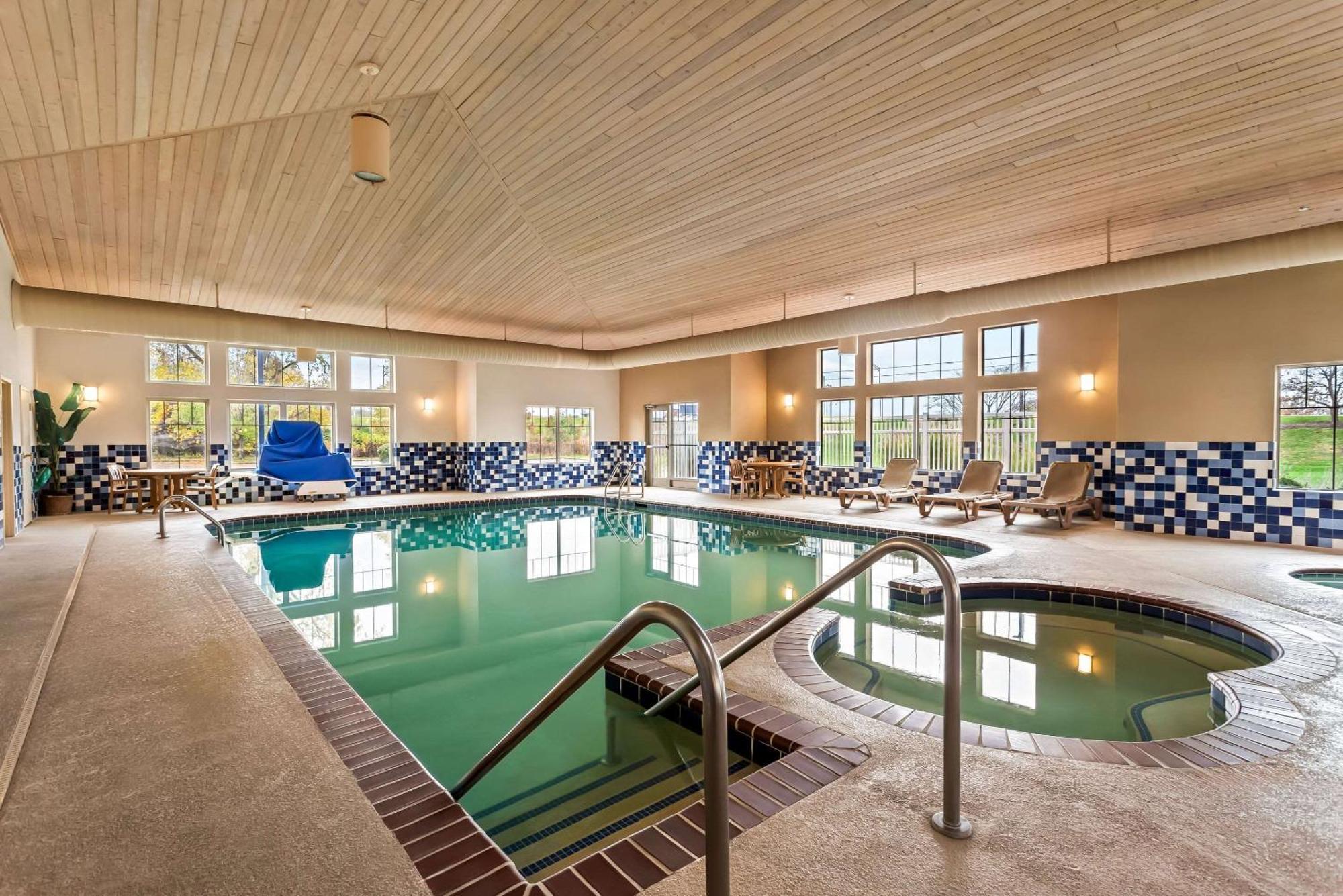 Country Inn & Suites By Radisson, Portage, In المظهر الخارجي الصورة